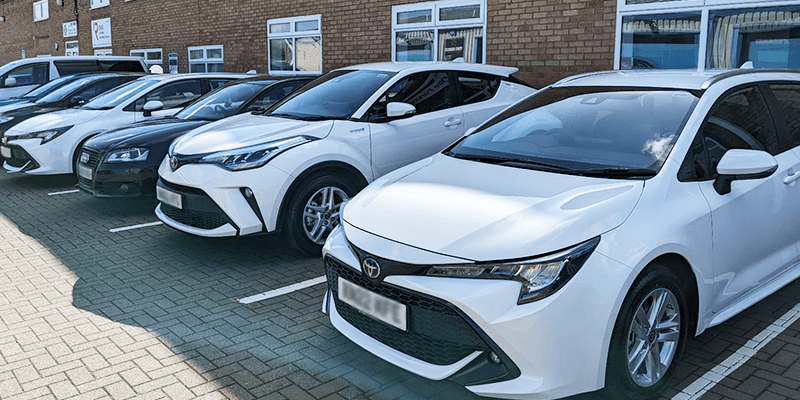 hybrid-cars-lined-up (1)